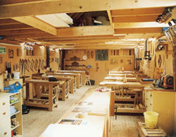 Ateliers parfaitement quips pour toutes les formations et les stages sur bois